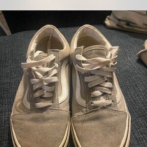 Vans Women's Sneakers in grey and White